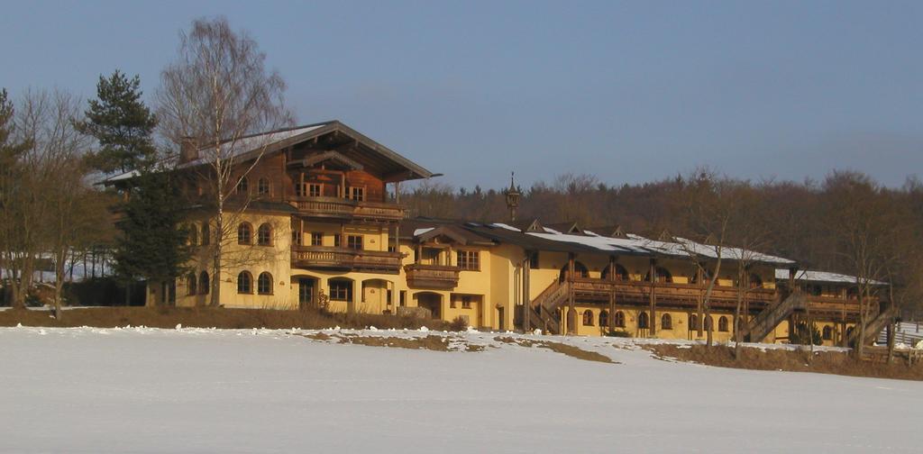 Ante Romantikhof Hotel Bromskirchen Exterior photo